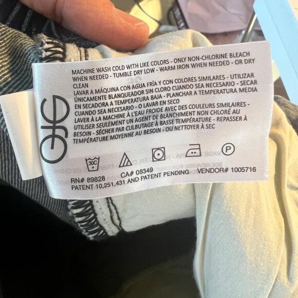 NWT Frayed Super High Crop Barrel Jeans in Province - Size 26 - Picture 8 of 11